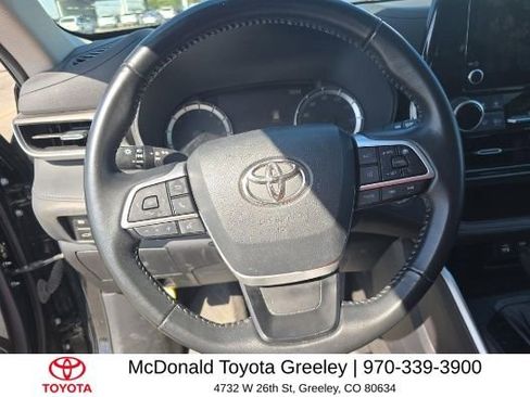 Used 2023 Toyota Highlander LE AWD/4WD image 10