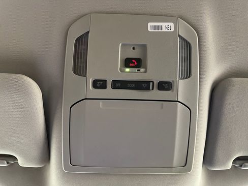 Certified 2025 Toyota Highlander LE image 29