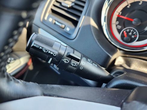 Used 2017 Dodge Grand Caravan GT image 22