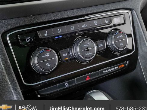Used 2022 Volkswagen Atlas Cross Sport SEL Premium R-Line AWD/4WD image 16
