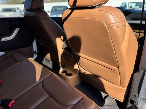 Used 2014 Jeep Wrangler Unlimited Sahara w/ Max Tow Package image 16