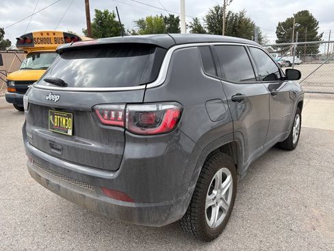 Used 2024 Jeep Compass Sport AWD/4WD image 4