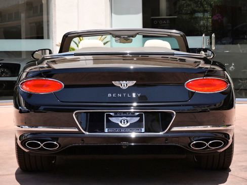 Used 2023 Bentley Continental GT Azure AWD/4WD image 7