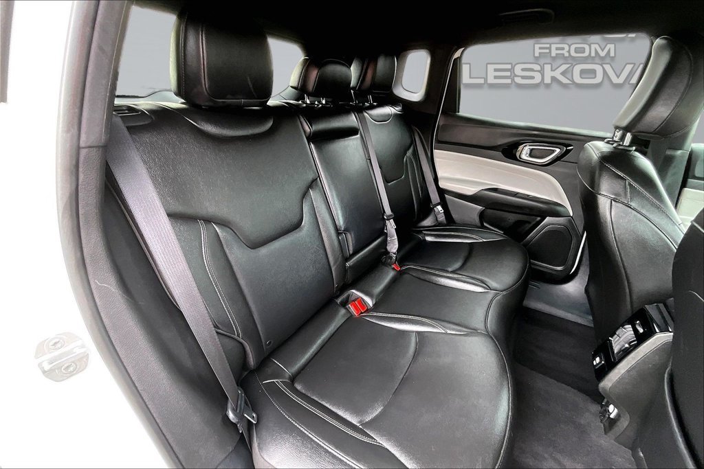 Used 2025 Jeep Compass Limited AWD/4WD image 26
