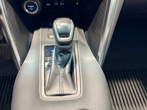 Certified 2024 Toyota Venza XLE AWD/4WD image 14
