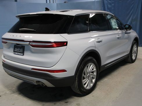 Used 2025 Lincoln Corsair AWD image 35