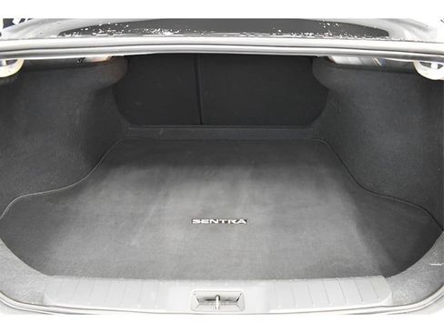 Used 2024 Nissan Sentra SV image 22