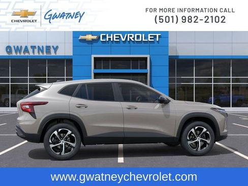 New 2026 Chevrolet Trax RS image 5