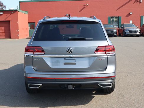 Used 2022 Volkswagen Atlas SE w/ Black Wheel Package AWD/4WD image 6