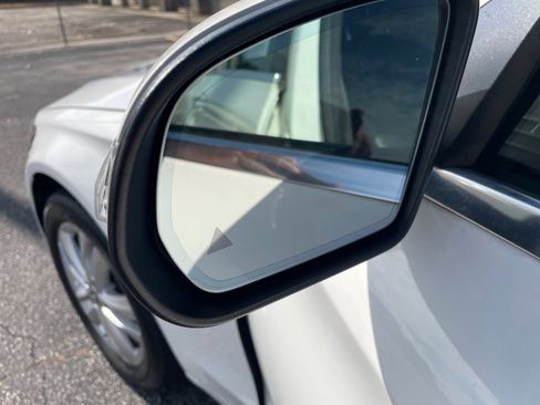 Used 2019 Mercedes-Benz C 300 4MATIC Sedan w/ Premium Package image 39