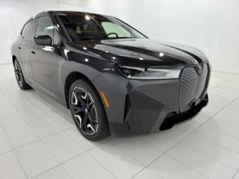 Certified 2024 BMW iX xDrive50 w/ Sport Package AWD/4WD image 7
