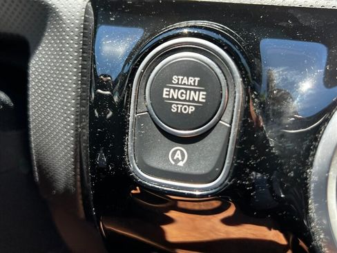 Used 2025 Mercedes-Benz CLA 250 4MATIC image 34