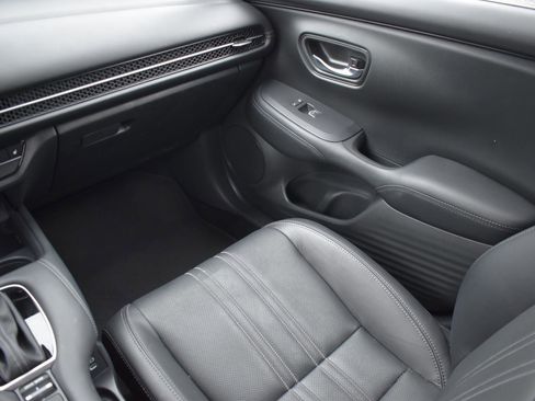 Used 2025 Honda HR-V EX-L image 21