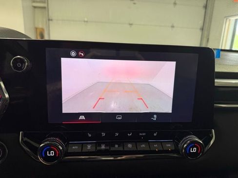 New 2026 GMC Canyon Elevation w/ Convenience Package image 19