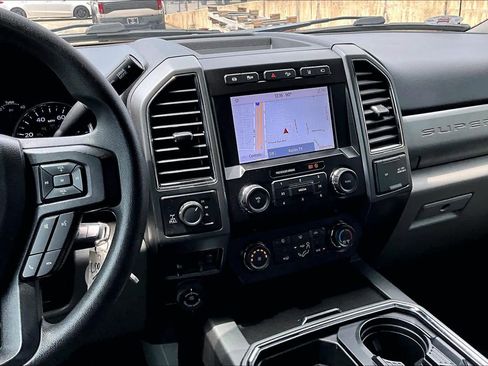 Used 2020 Ford F250 XLT w/ XLT Premium Package AWD/4WD image 7