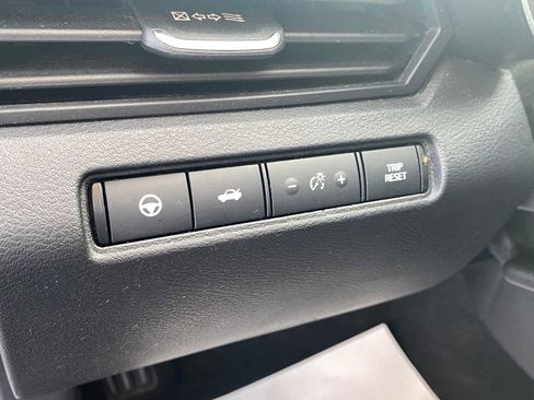 Used 2019 Nissan Altima 2.5 SV image 18