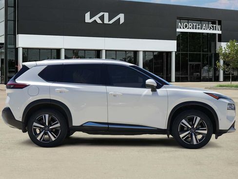 Used 2023 Nissan Rogue Platinum w/ Platinum Premium Package FWD image 6