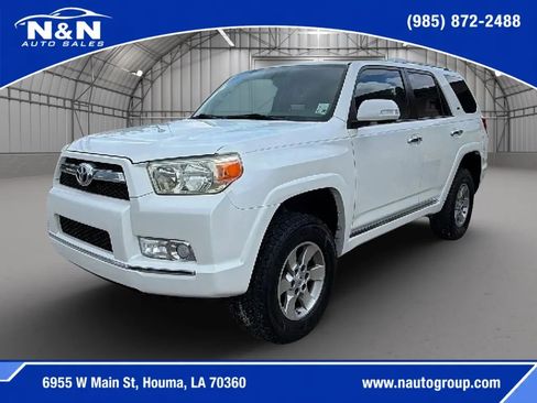 Used 2011 Toyota 4Runner SR5 RWD image 1