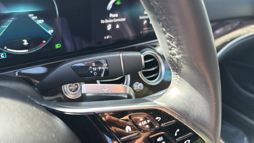 Used 2022 Mercedes-Benz E 350 Sedan image 18