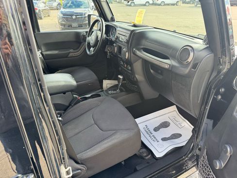 Used 2013 Jeep Wrangler Unlimited Sport w/ Dual Top Group image 11