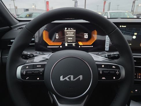 New 2026 Kia K5 GT-Line image 9