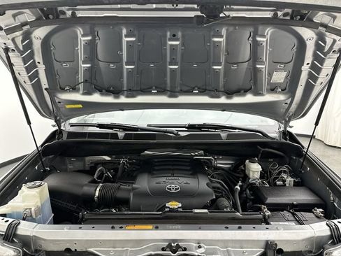 Used 2014 Toyota Sequoia SR5 AWD/4WD image 26
