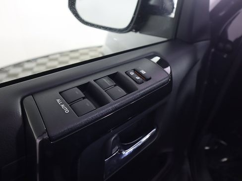 Used 2024 Toyota 4Runner TRD Off-Road Premium image 39