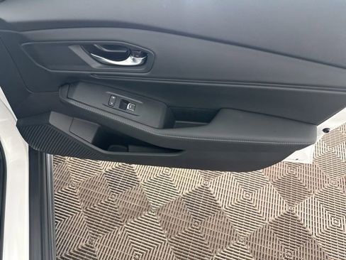 Used 2025 Honda Accord Sport image 25