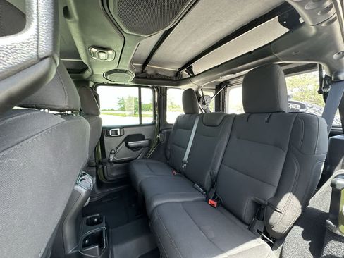 Certified 2022 Jeep Wrangler Unlimited Sport AWD/4WD image 19