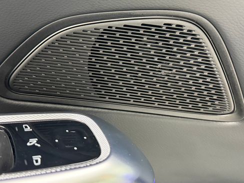 Used 2025 Mercedes-Benz E 350 4MATIC Sedan image 29