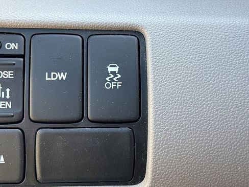 Used 2014 Honda Odyssey Touring image 23