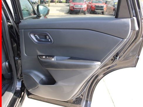 Certified 2024 Nissan Rogue S image 23