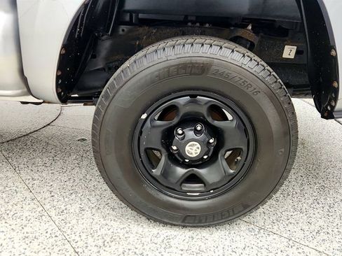 Used 2020 Toyota Tacoma SR5 image 9