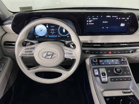 Used 2024 Hyundai Palisade Calligraphy image 15
