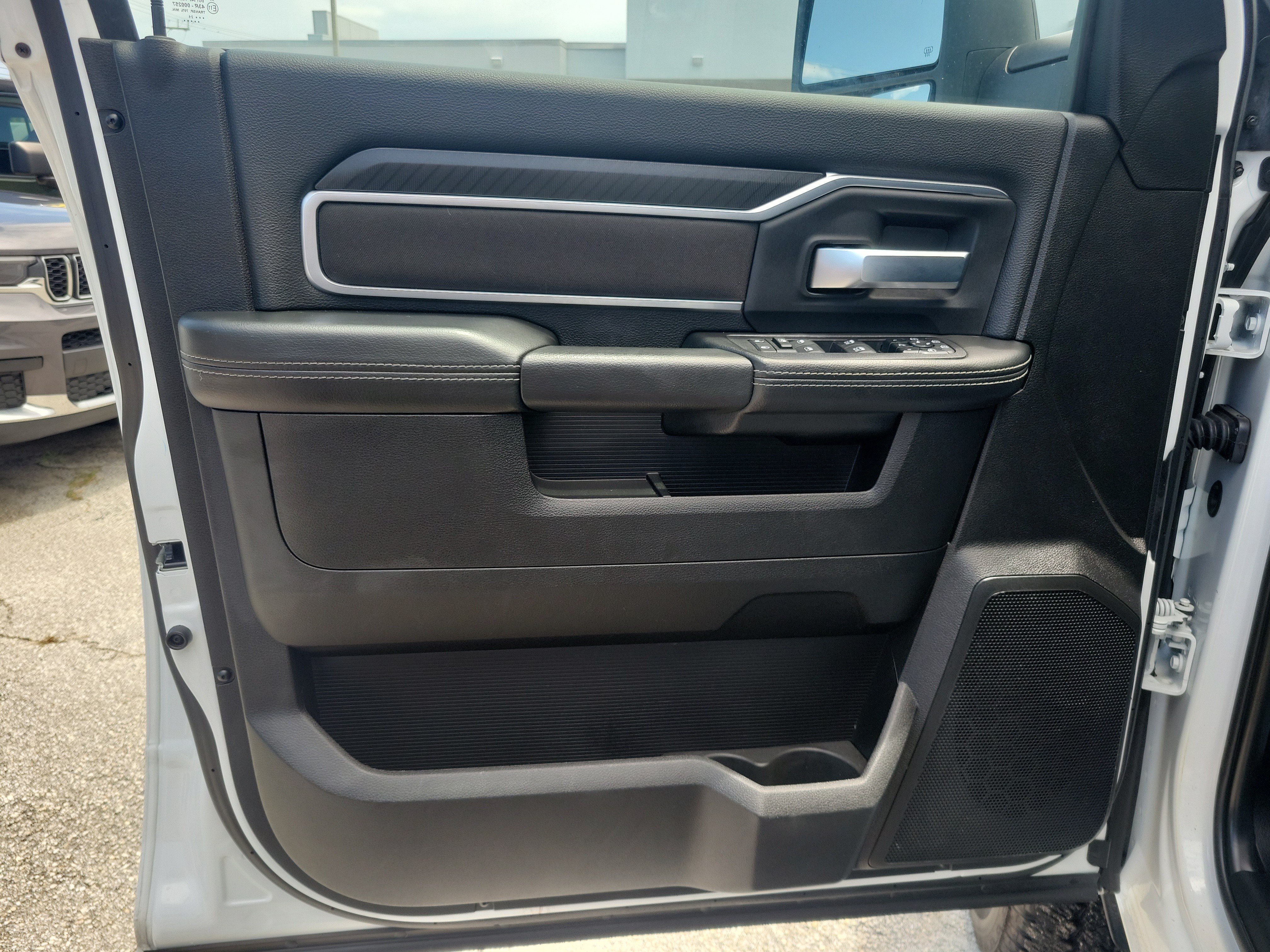 Used 2025 RAM 2500 Big Horn AWD/4WD image 14