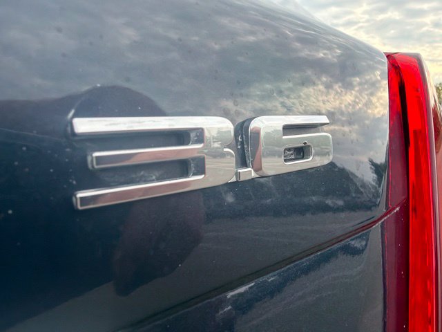 Used 2018 Cadillac XT5 Premium Luxury FWD image 9