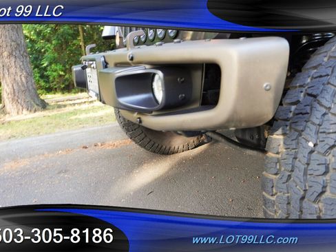 Used 2016 Jeep Wrangler Unlimited Sahara AWD/4WD image 36