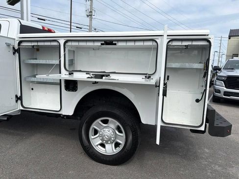 Used 2022 RAM 3500 Tradesman AWD/4WD image 11