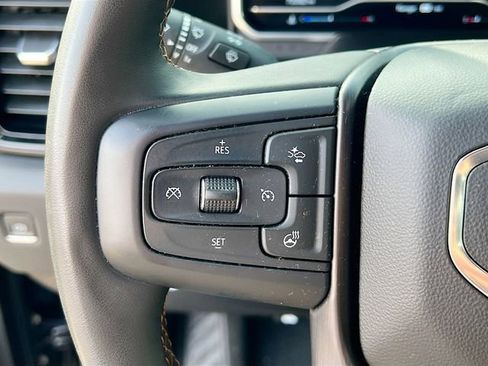 Used 2024 GMC Sierra 2500 AT4 w/ AT4 Premium Plus Package AWD/4WD image 13