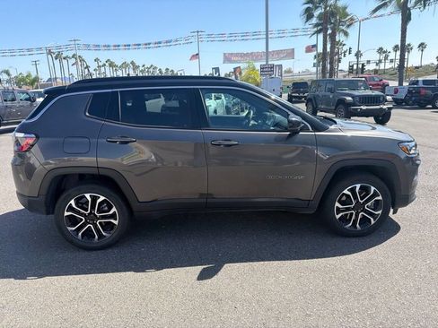 Used 2023 Jeep Compass Limited w/ Sun and Sound Group AWD/4WD image 6