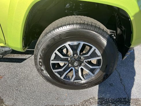 Used 2023 Toyota Tacoma TRD Sport image 13