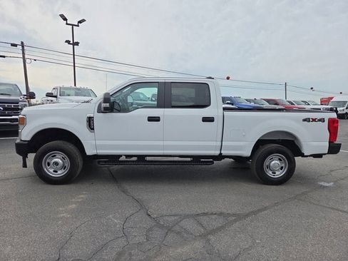 Used 2022 Ford F250 XL w/ Power Equipment Group AWD/4WD image 3