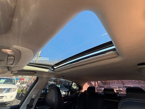 Used 2016 INFINITI Q50 Sport image 22