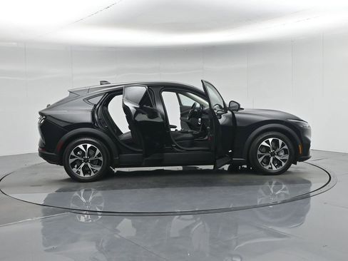 Used 2024 Ford Mustang Mach-E Select image 5