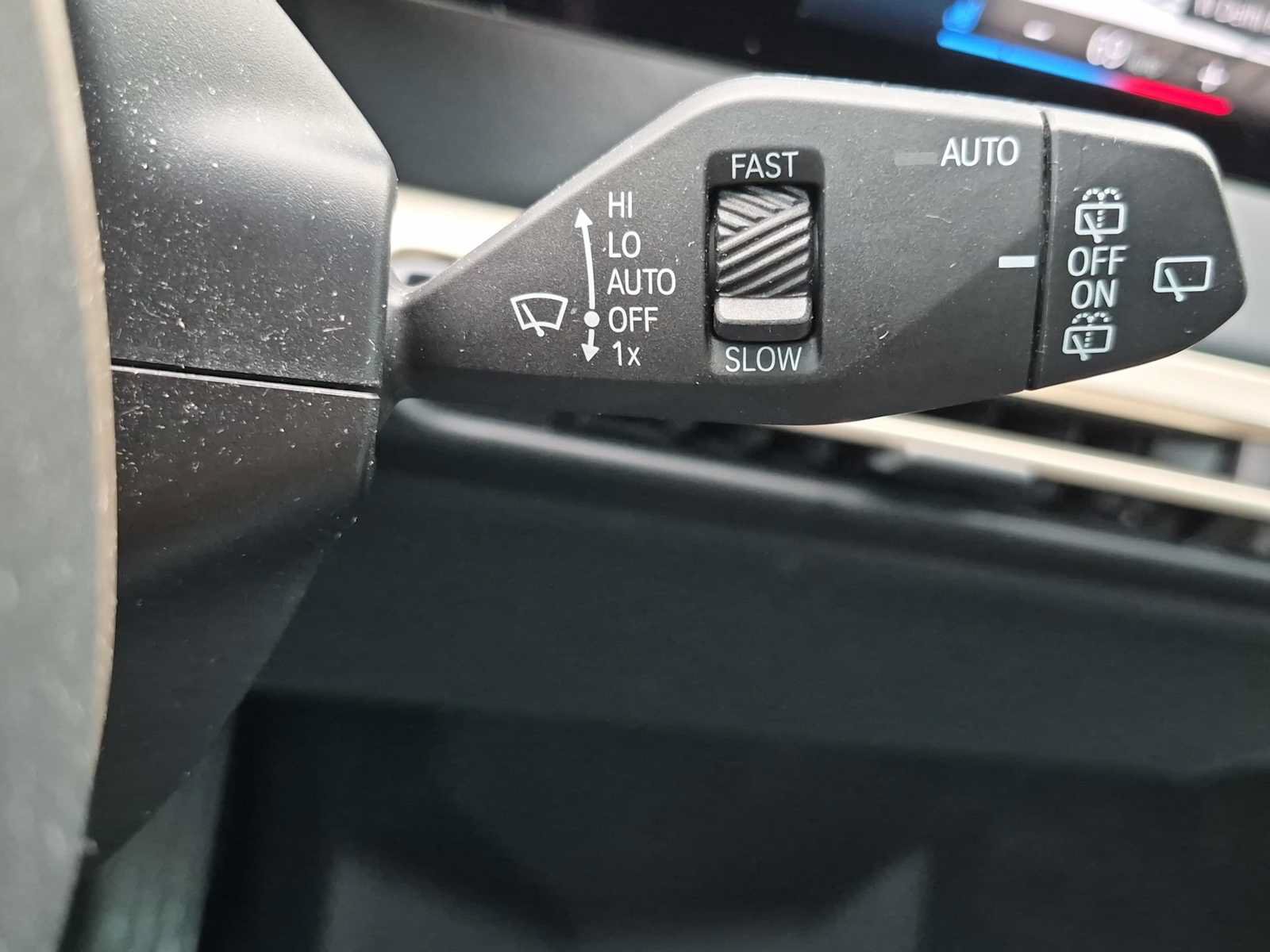 Used 2023 BMW iX xDrive50 w/ Premium Package AWD/4WD image 26