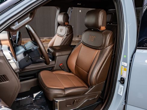 Used 2026 Ford F450 King Ranch w/ Chrome Package image 30