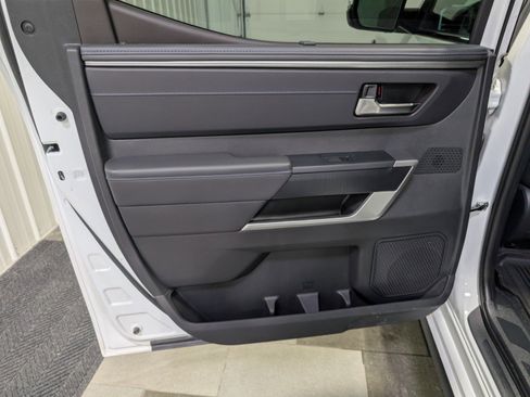 Used 2025 Toyota Tundra Platinum image 9