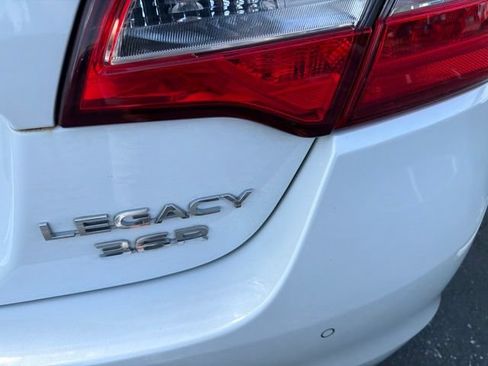 Used 2017 Subaru Legacy 3.6R Limited AWD/4WD image 4