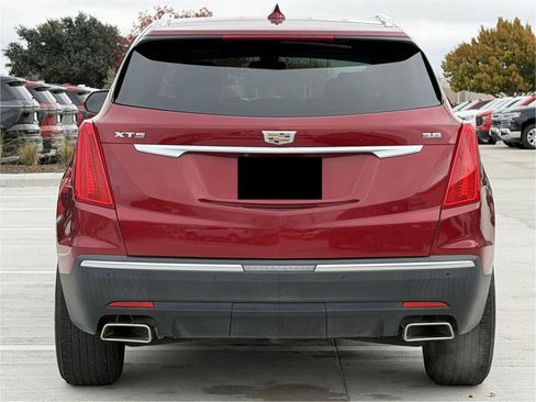 Used 2019 Cadillac XT5 Luxury image 5
