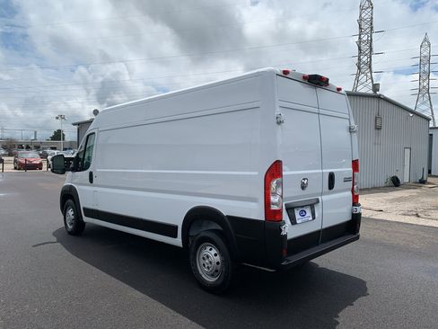 Used 2023 RAM ProMaster 2500 FWD image 5